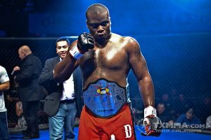 Derrick-Lewis-3